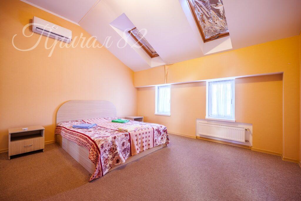 Ялта, пгт Алупка, ул.Ленина 29Б