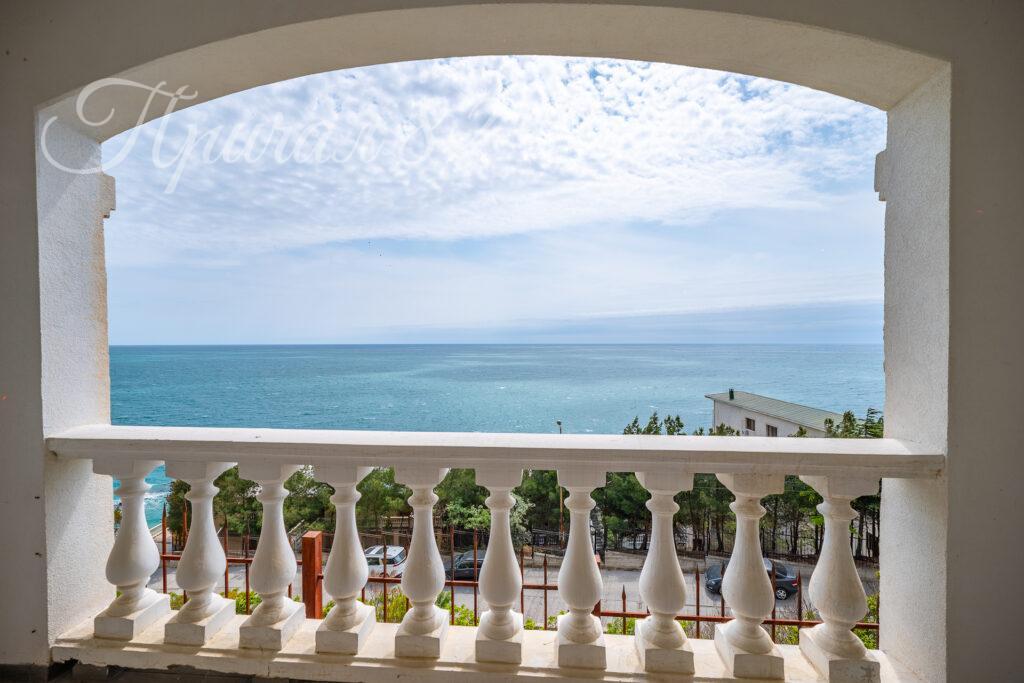 г. Алупка, ул. Ленина 29