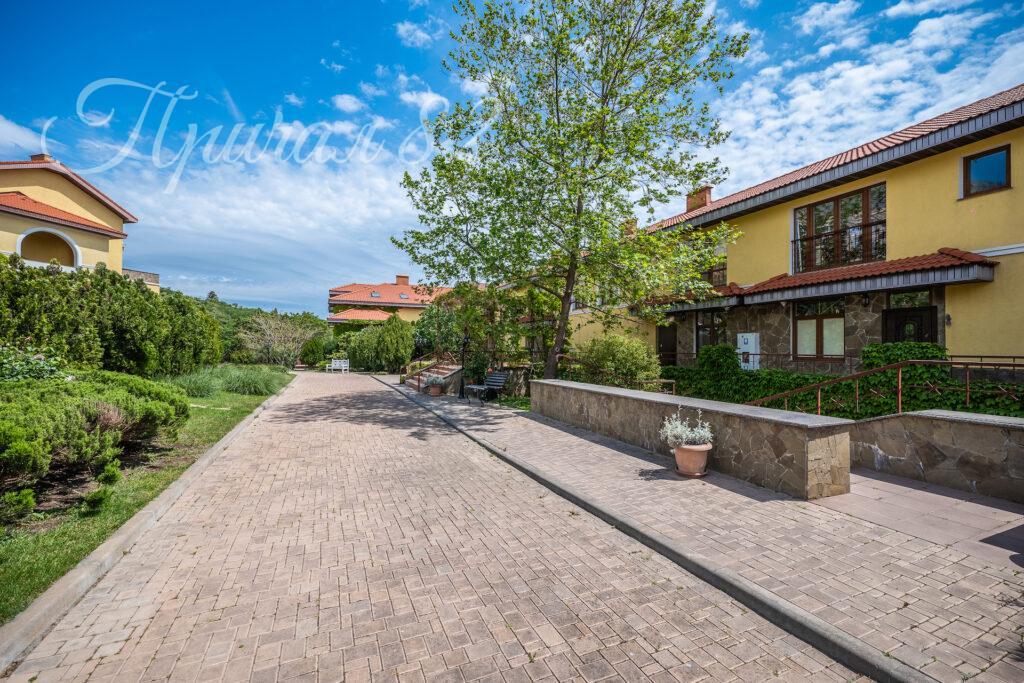 г. Алупка, ул. Ленина 29