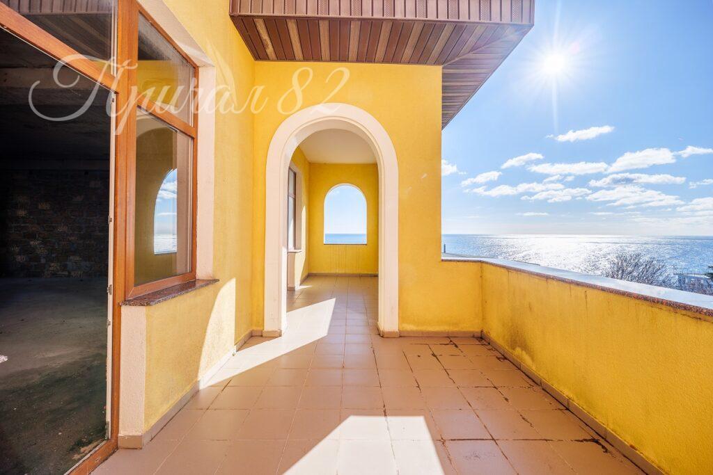 Ялта, пгт Алупка, ул.Ленина 29Б