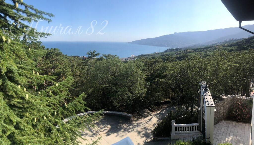 Ялта, поселок городского типа Отрадный, улица Аврора