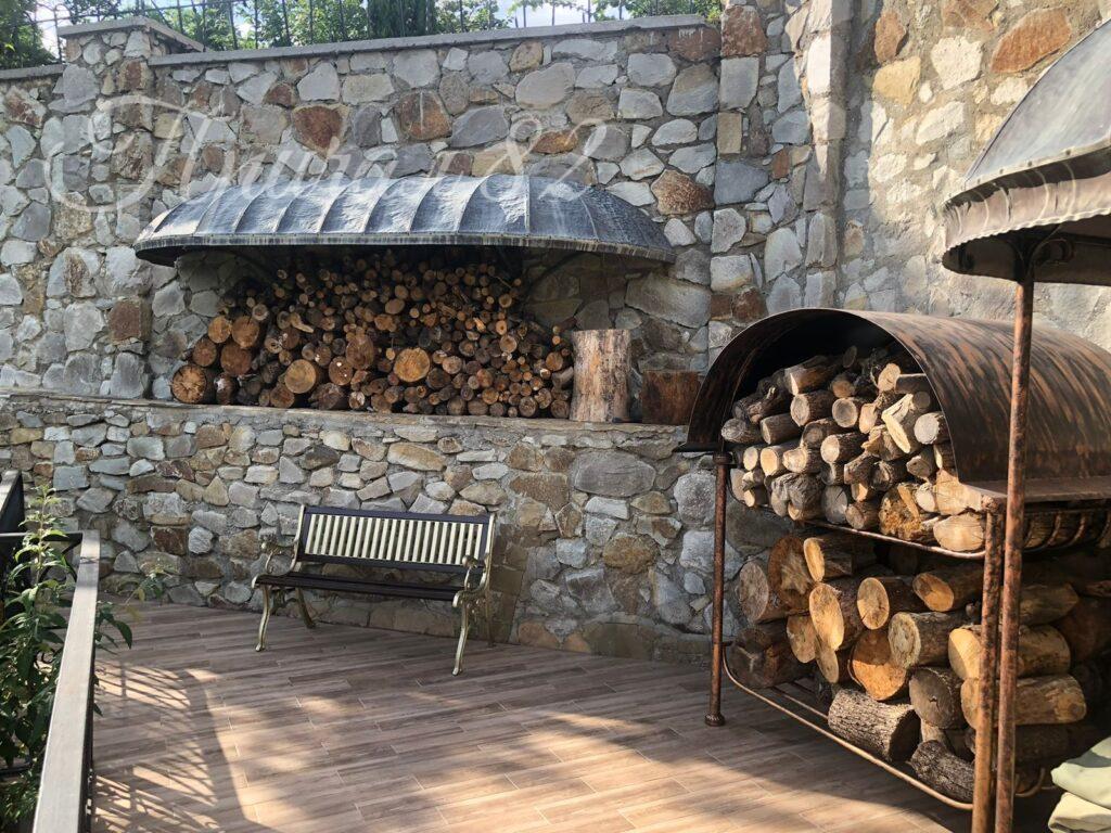 Ялта, поселок городского типа Отрадный, улица Аврора