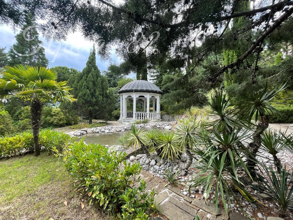 Ялта, поселок городского типа Отрадный, улица Аврора