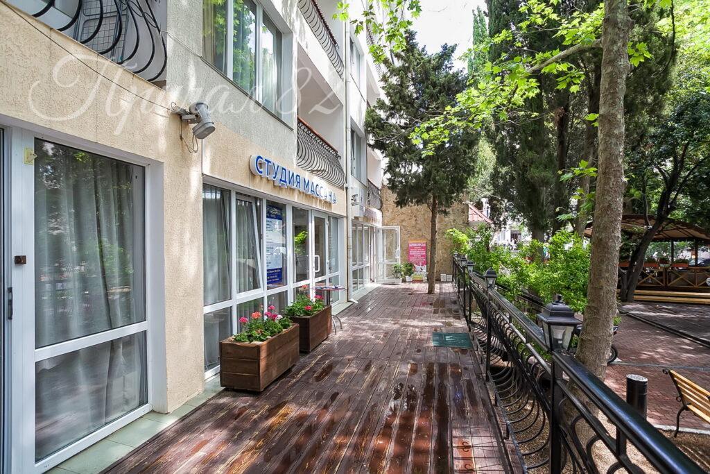 Ялта, пгт. Гурзуф, ул. Афанасия Никитина, 15