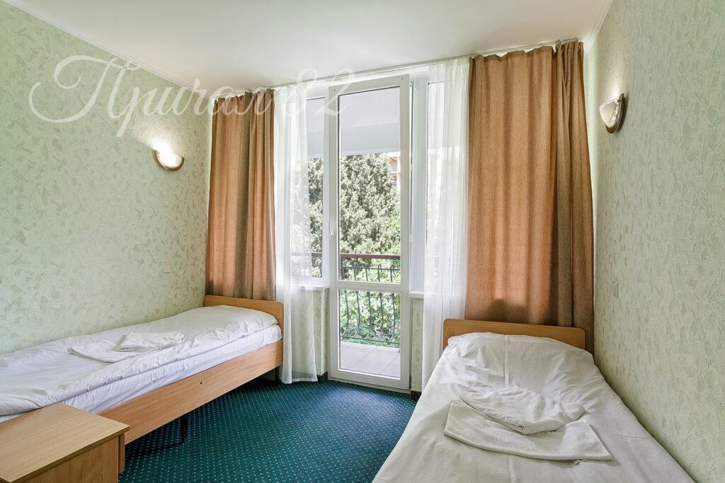 Ялта, пгт. Гурзуф, ул. Афанасия Никитина, 15