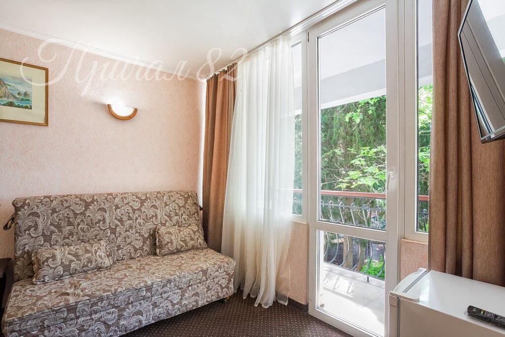 Ялта, пгт. Гурзуф, ул. Афанасия Никитина, 15