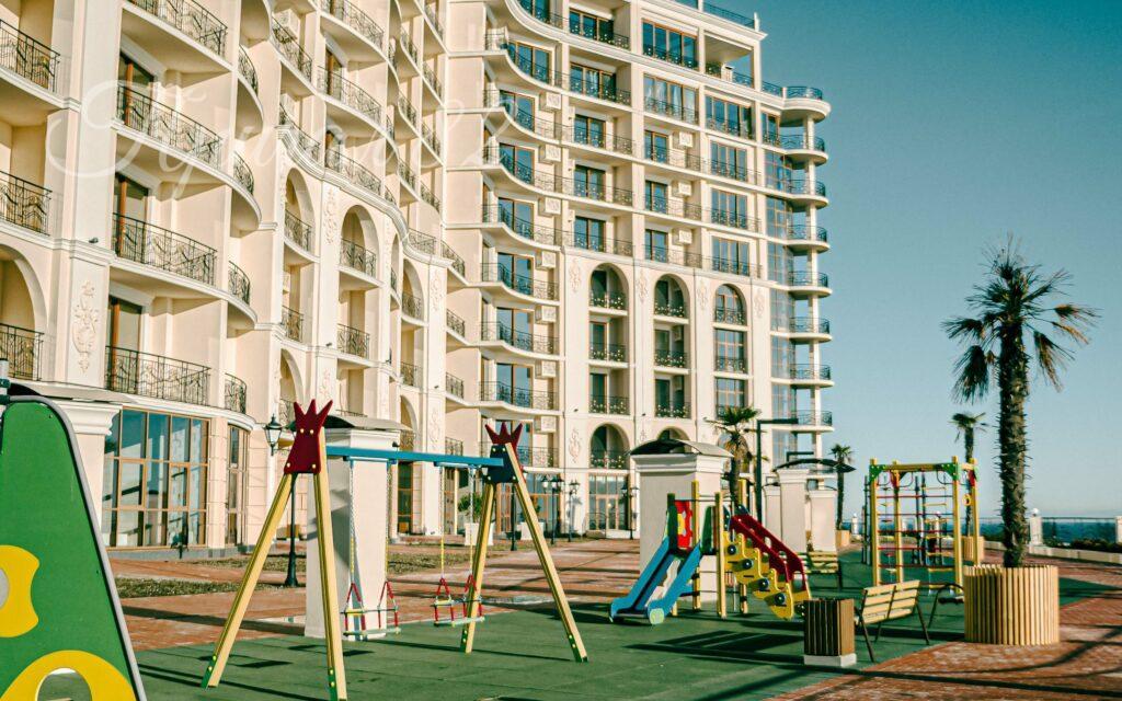 Ялта, пгт Никита, Шоссе Дражинского 24