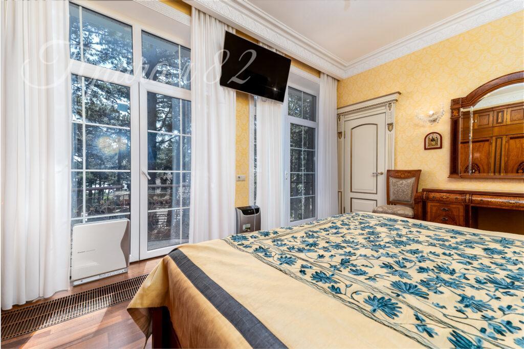 Крым респ., Ялта городской округ, Горное поселок, 31А