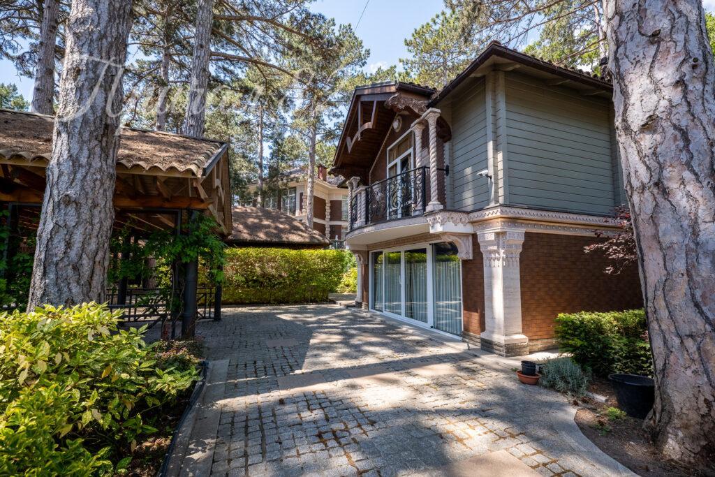 Крым респ., Ялта городской округ, Горное поселок, 31А