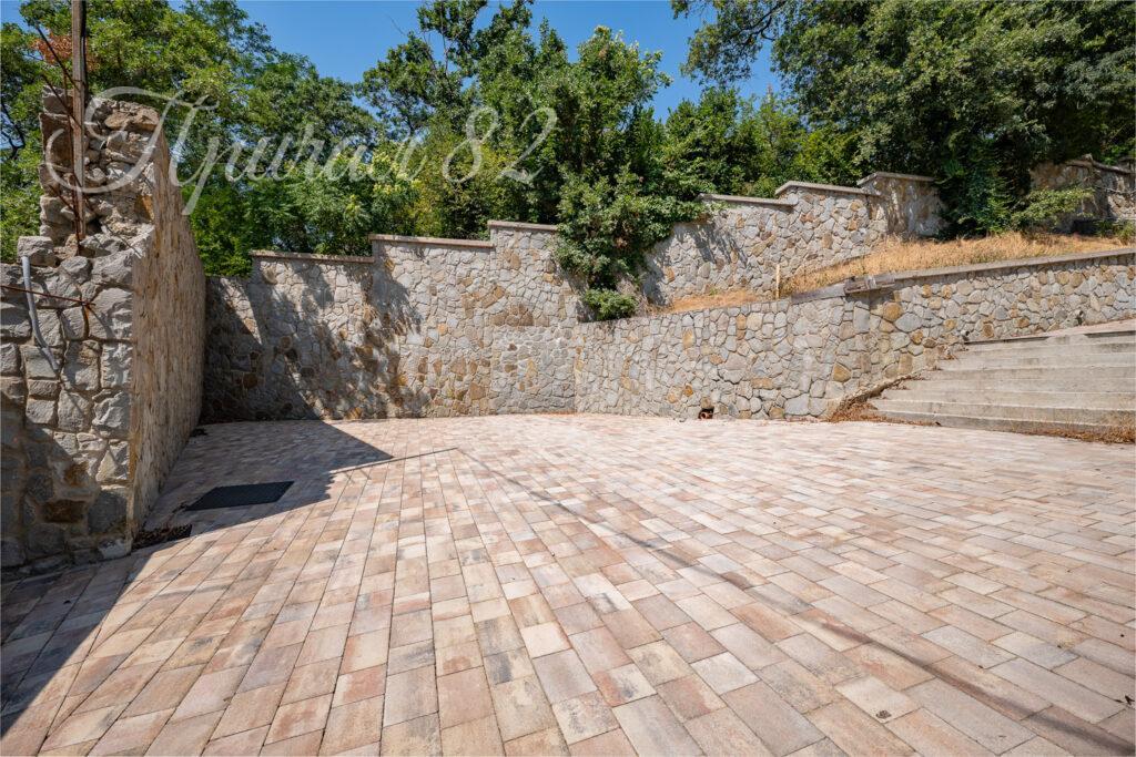 г. Ялта, г. Алупка, ул. Ленина