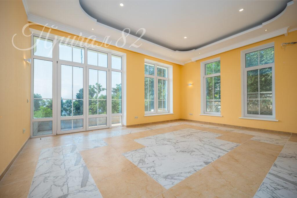 г. Ялта, г. Алупка, ул. Ленина