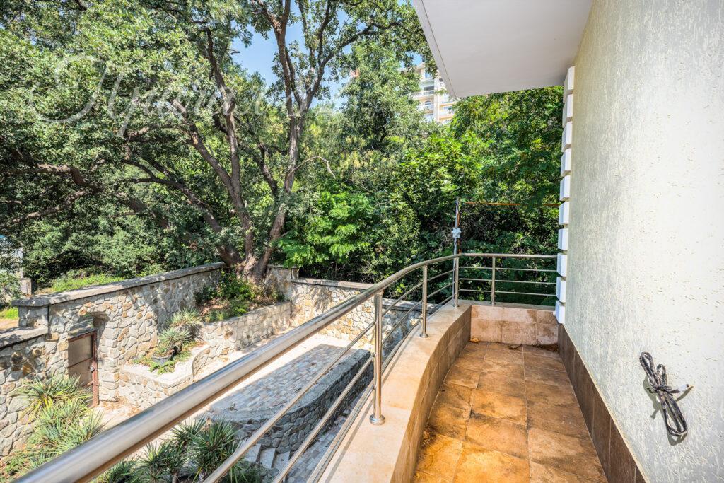 г. Ялта, г. Алупка, ул. Ленина