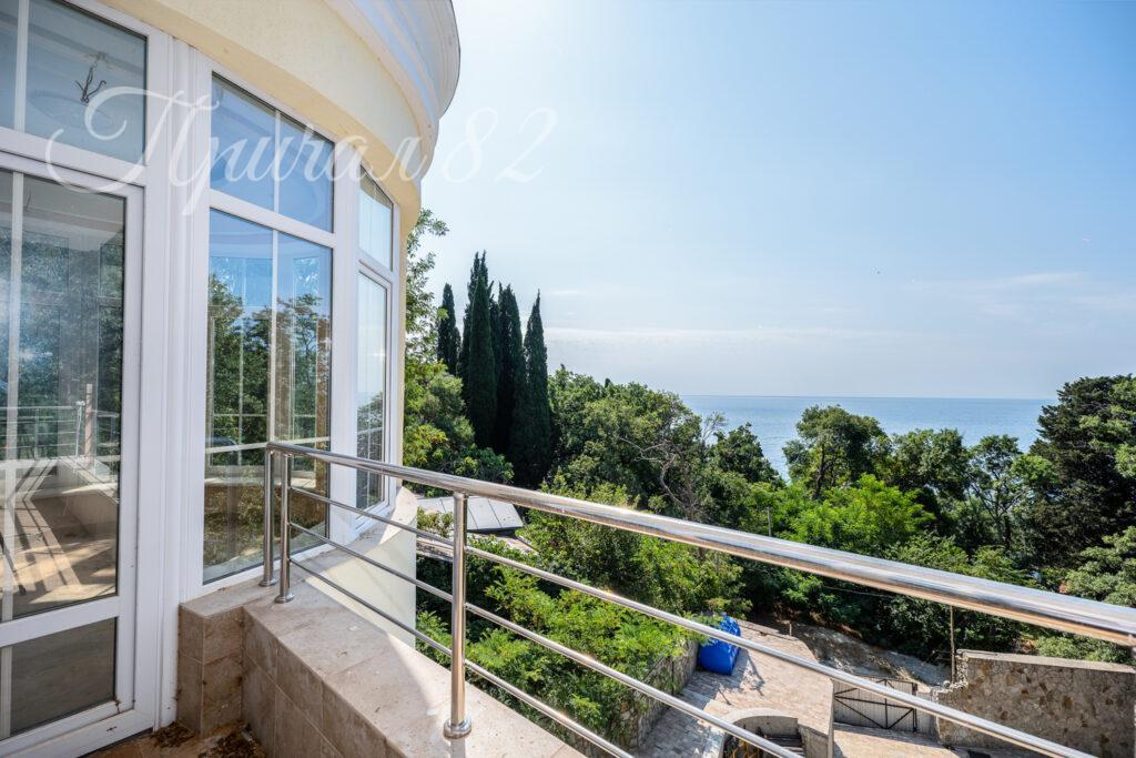 г. Ялта, г. Алупка, ул. Ленина