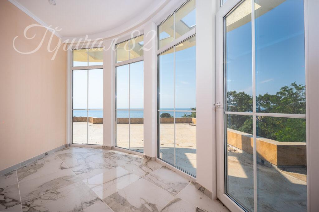 г. Ялта, г. Алупка, ул. Ленина