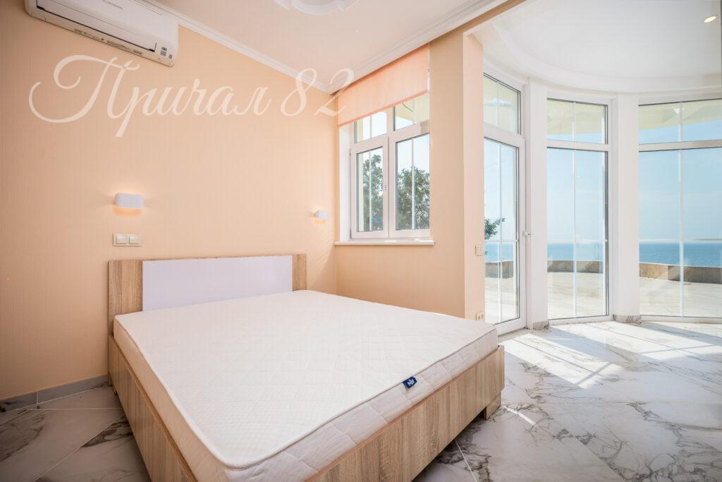 г. Ялта, г. Алупка, ул. Ленина