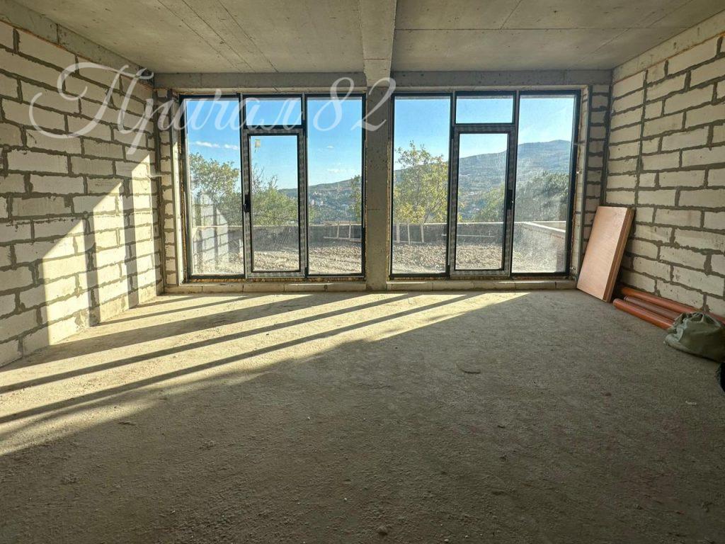 Ялта ул. Большевистская, 33