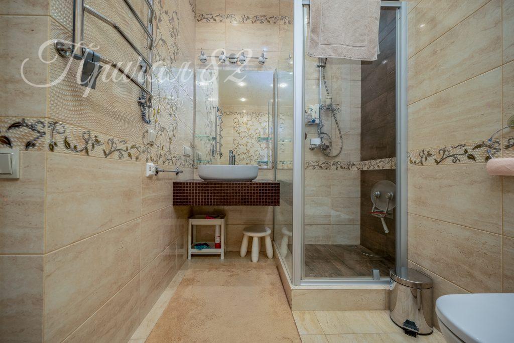 Республика Крым, Ялта, Поселковая ул., 10