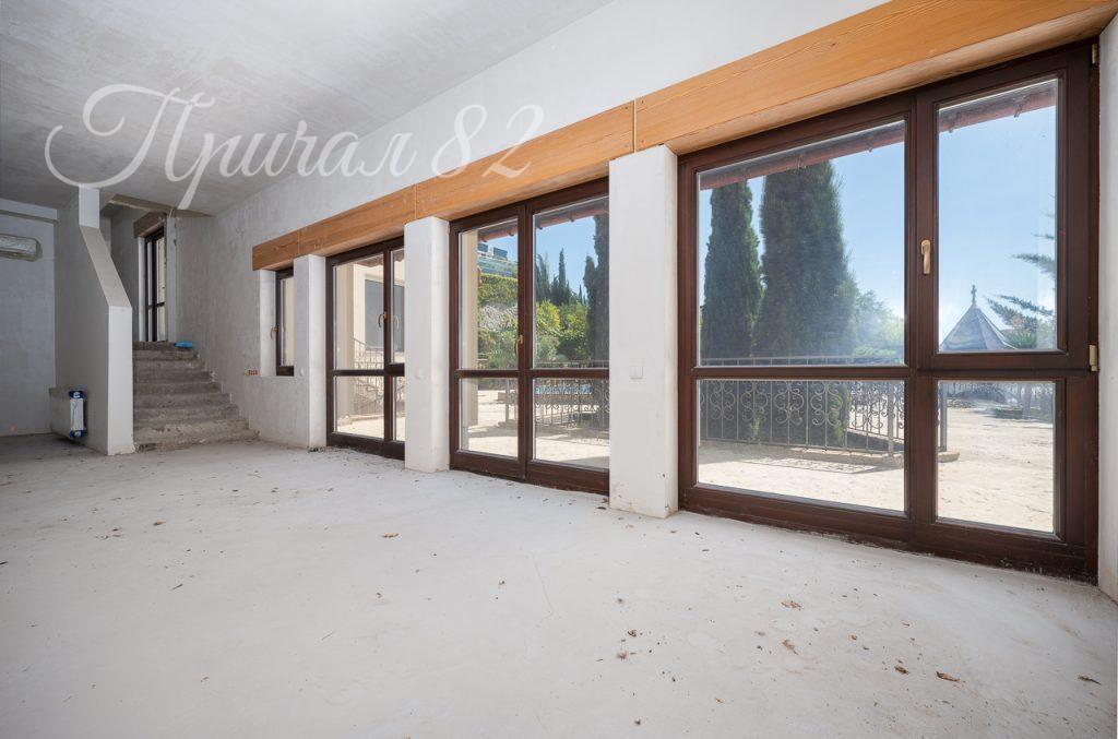 Ялта, пгт. Гурзуф, ул. Лазурная