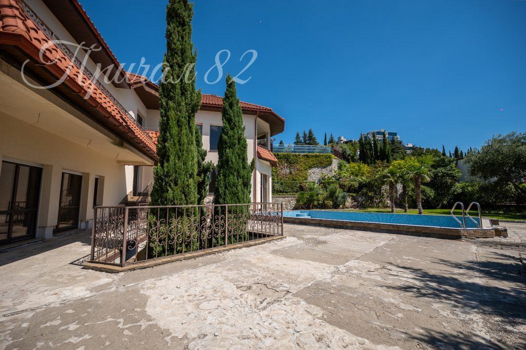 Ялта, пгт. Гурзуф, ул. Лазурная