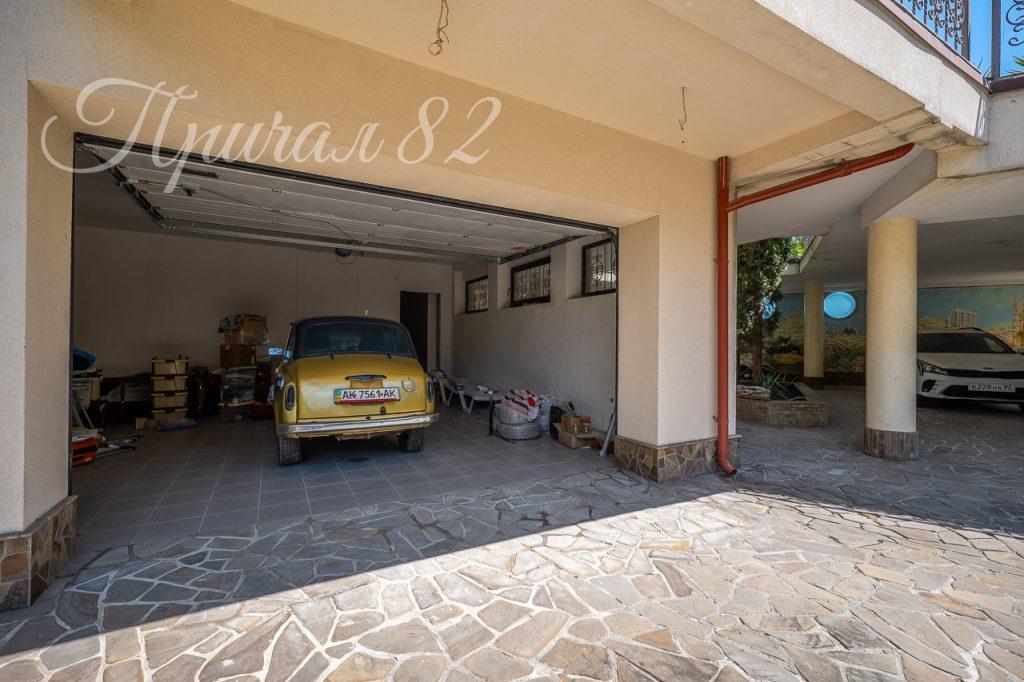 Ялта, пгт. Гурзуф, ул. Лазурная