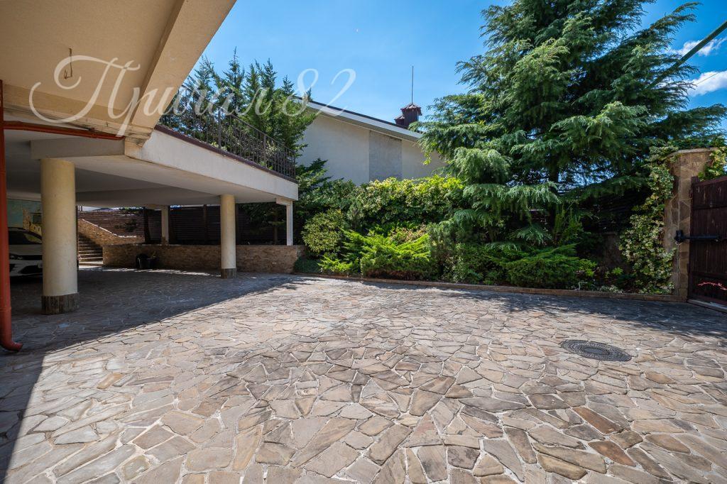 Ялта, пгт. Гурзуф, ул. Лазурная