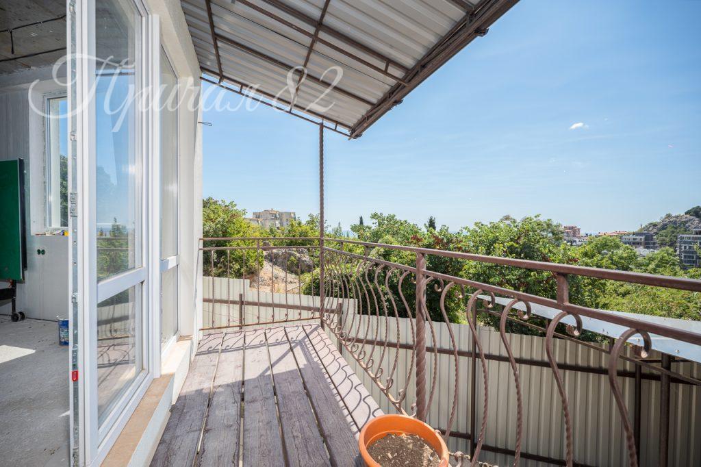 Ялта, пгт. Гурзуф, ул. Лазурная