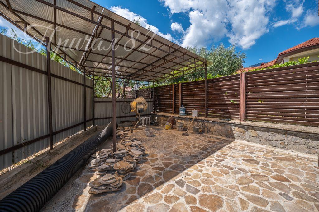 Ялта, пгт. Гурзуф, ул. Лазурная