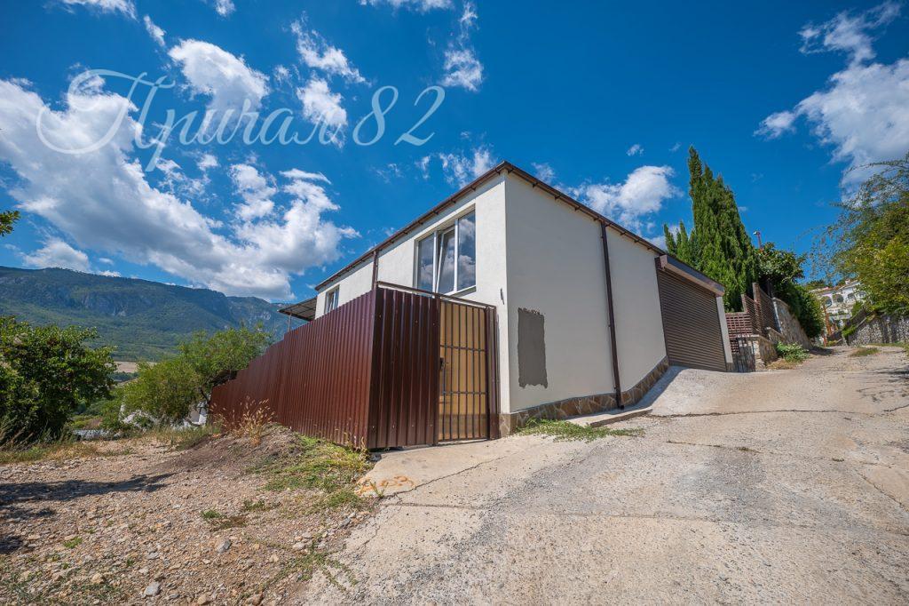 Ялта, пгт. Гурзуф, ул. Лазурная