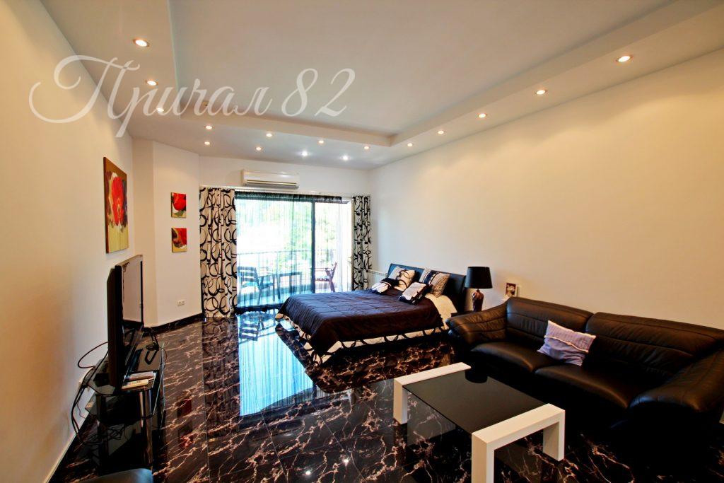 Ялта, ул. Свердлова 13