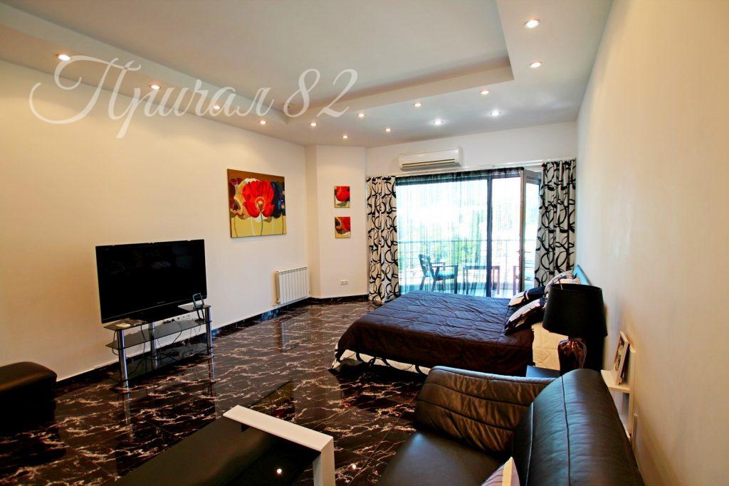 Ялта, ул. Свердлова 13