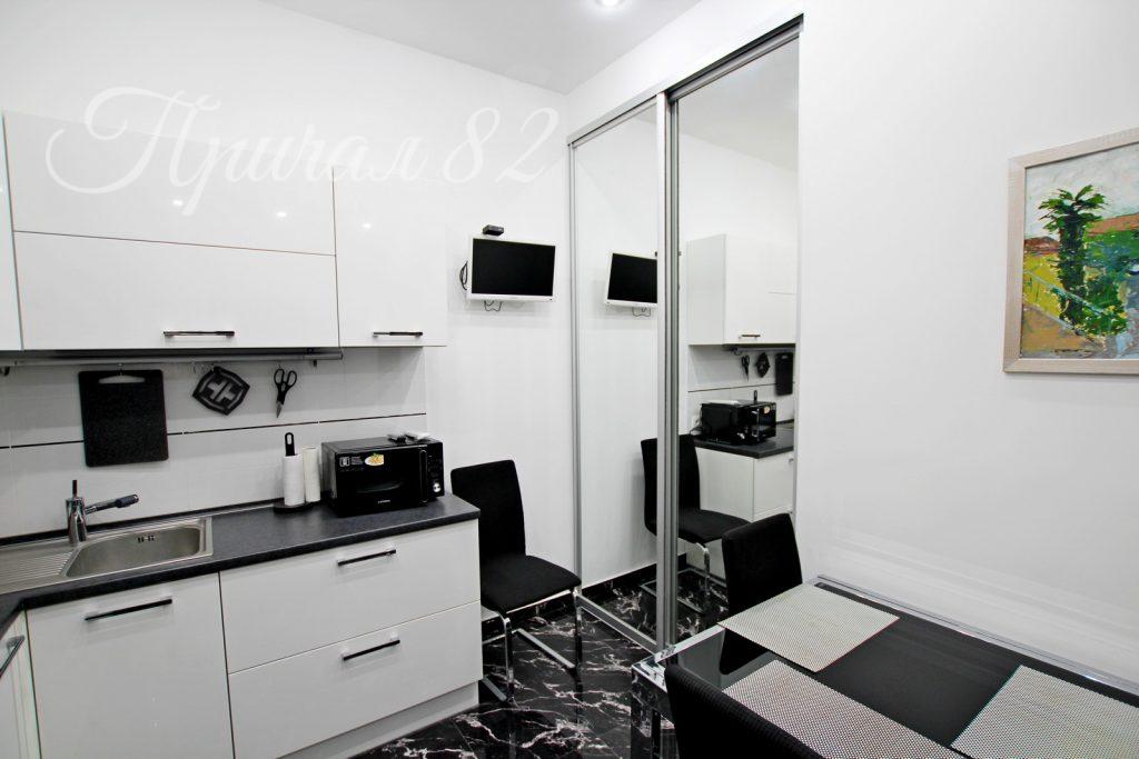 Ялта, ул. Свердлова 13