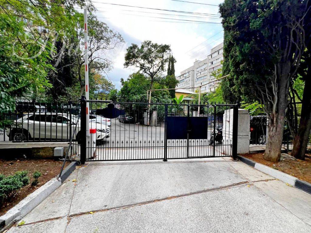 Ялта, ул. Таврическая д. 2Б