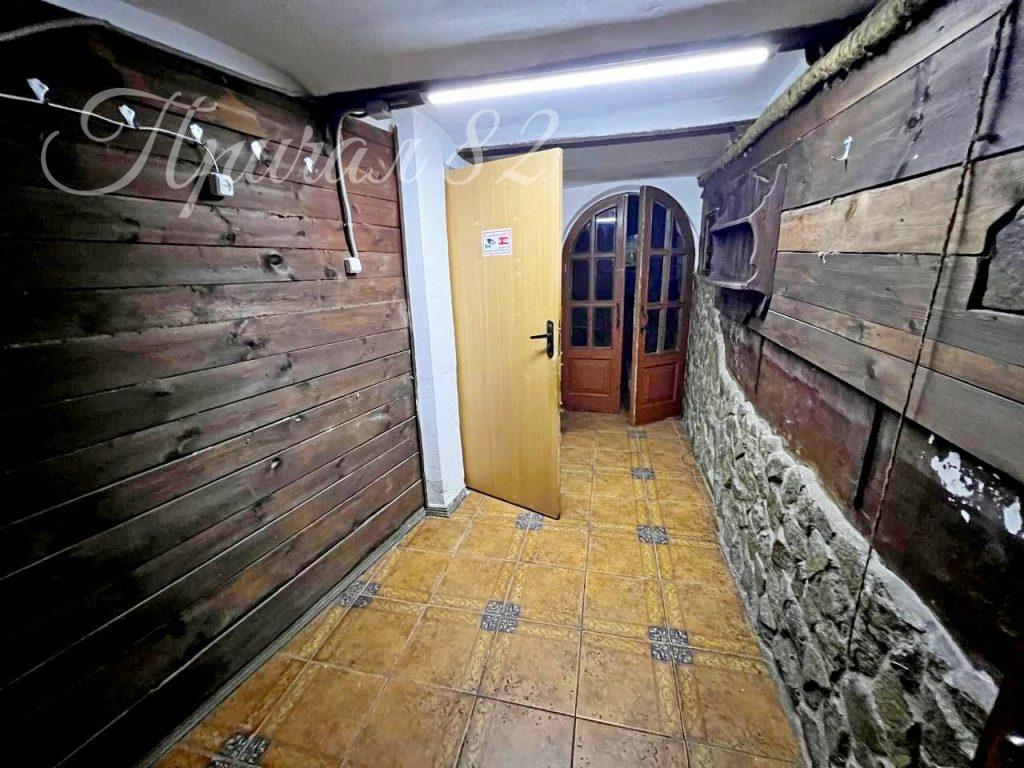 Ялта. ул. Ленина д. 15