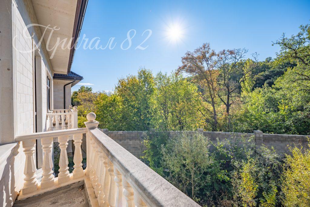 г. Ялта, ул. Яузы 16