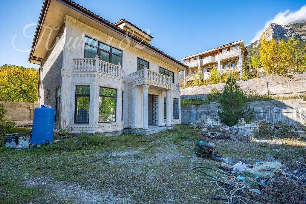 г. Ялта, ул. Яузы 16