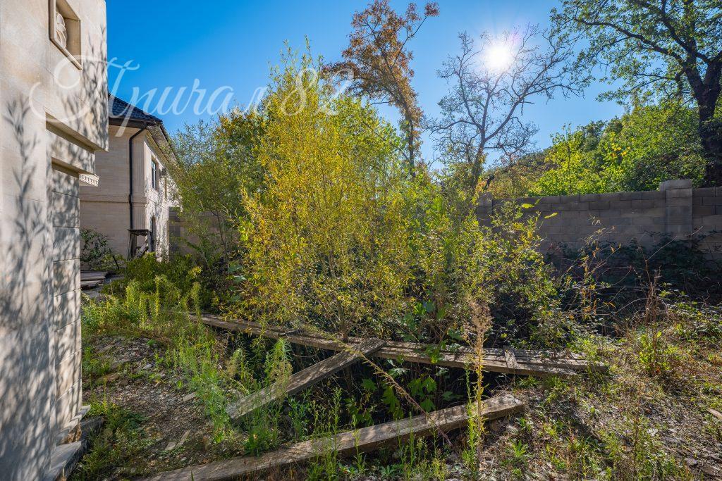 г. Ялта, ул. Яузы 16