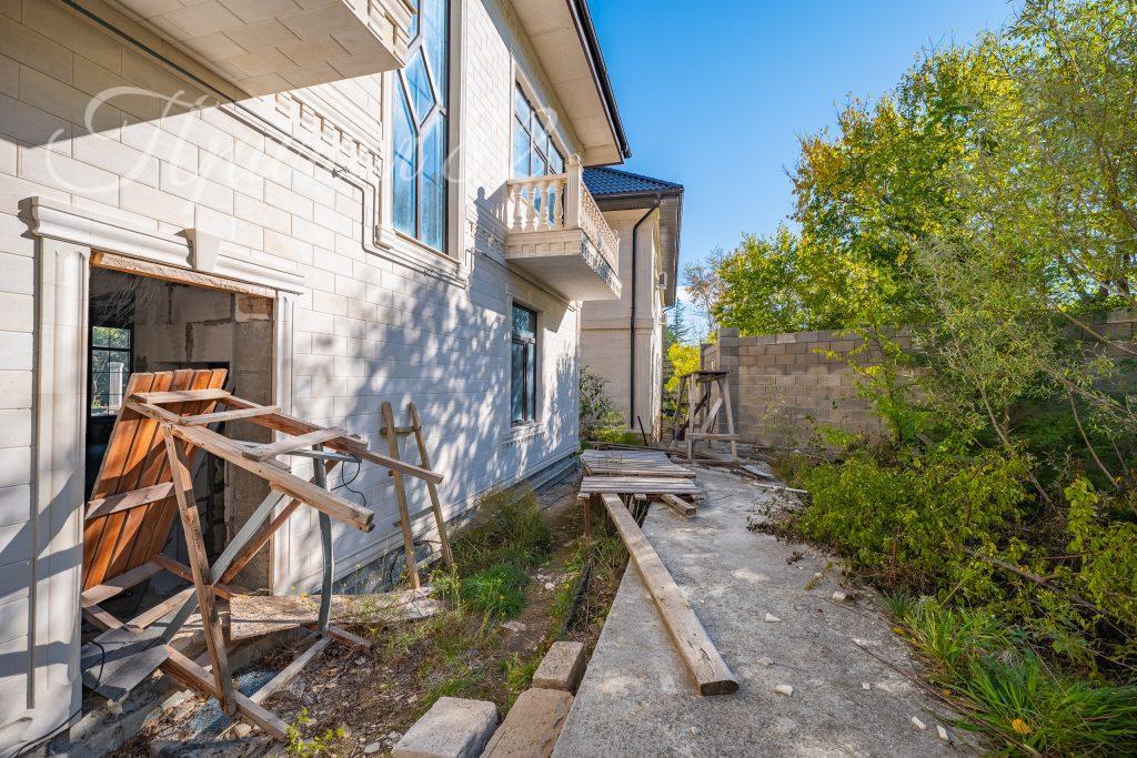 г. Ялта, ул. Яузы 16