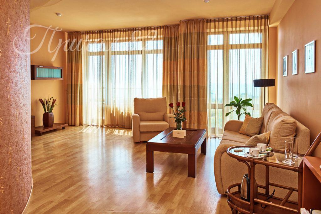 Ялта пгт. Гурзуф, ул. Ленинградская