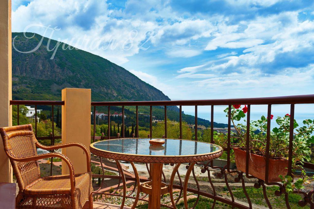 Ялта пгт. Гурзуф, ул. Ленинградская