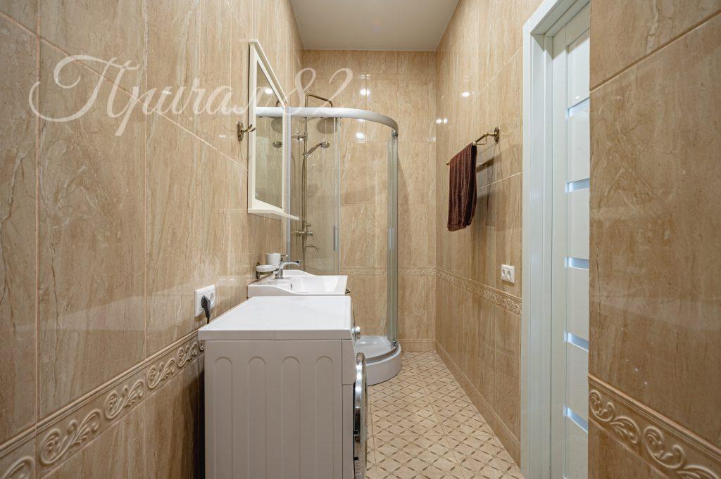 Ялта, Птг. Кореиз, Мисхорский спуск 1Б