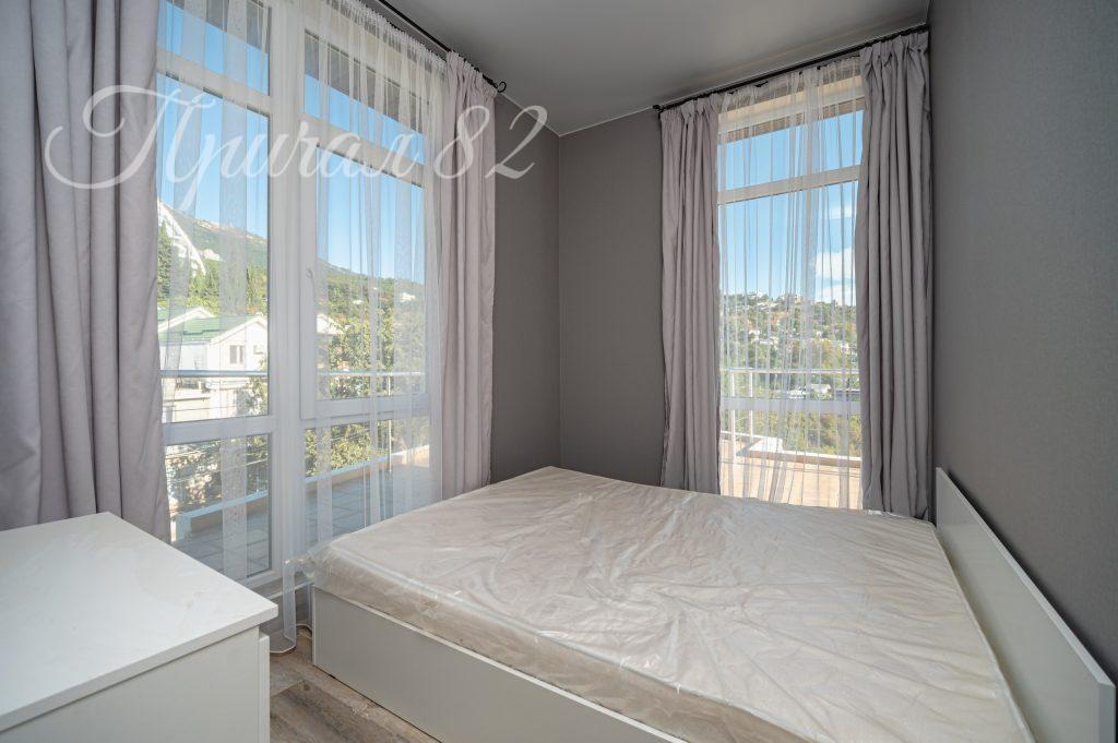 Ялта, пгт. Кореиз, Мисхорский спуск 1Б