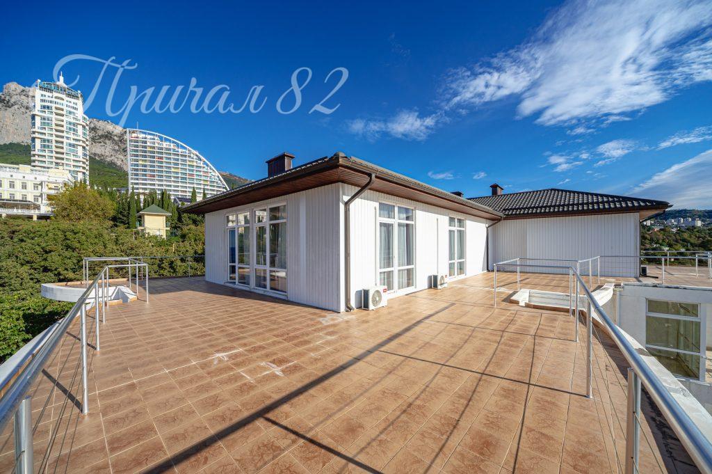 Ялта, пгт. Кореиз, Мисхорский спуск 1Б