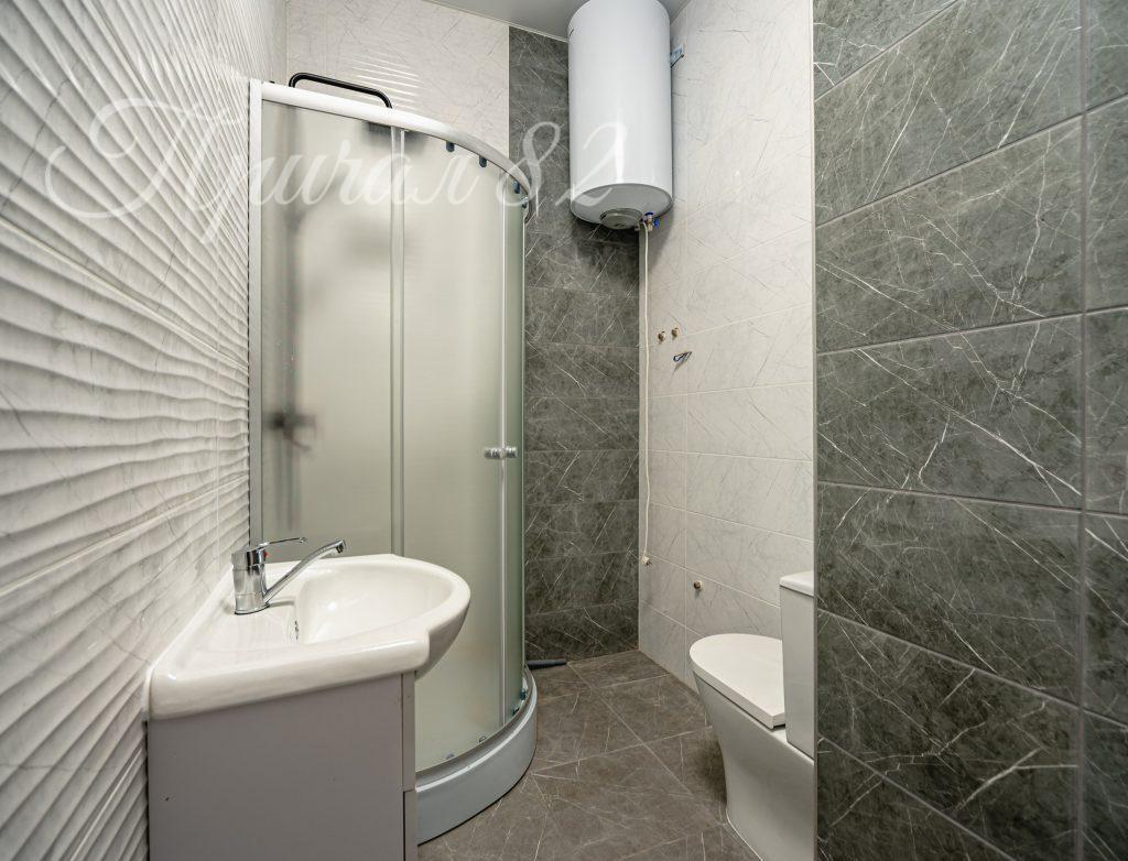 Ялта, пгт. Кореиз, Мисхорский спуск 1Б