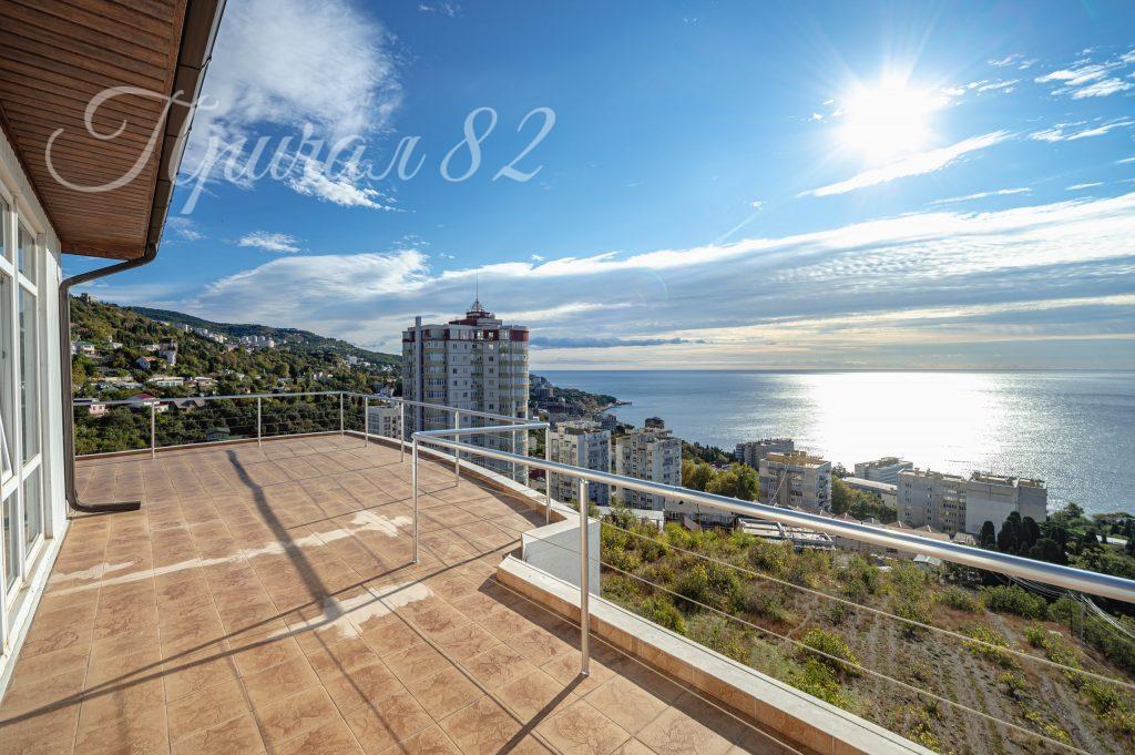 Ялта, пгт. Кореиз, Мисхорский спуск 1Б