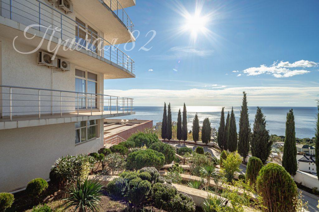 Ялта, пгт. Кореиз, Мисхорский спуск 1Б