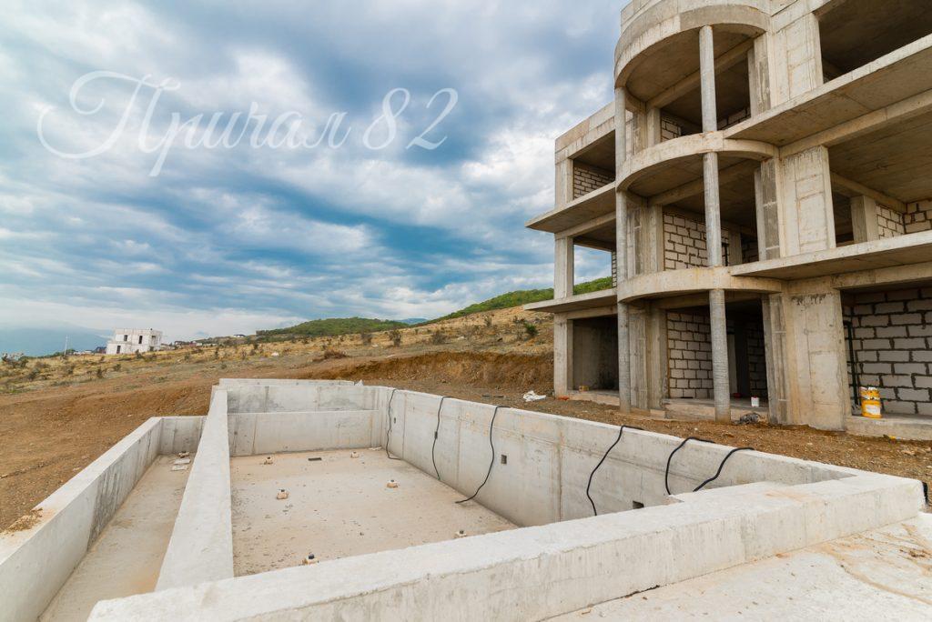 Алушта, Лучистое, мкрн Берекет, 24