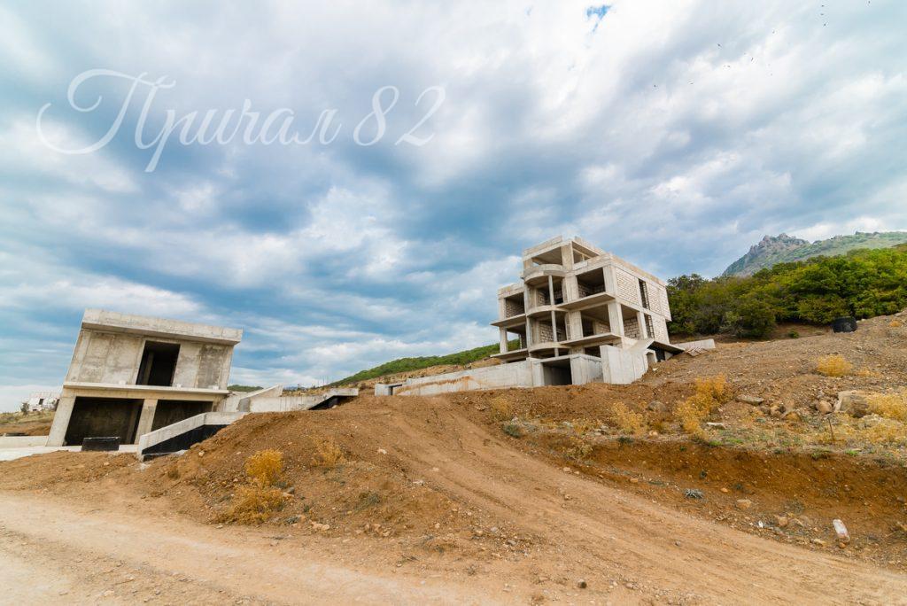 Алушта, Лучистое, мкрн Берекет, 24