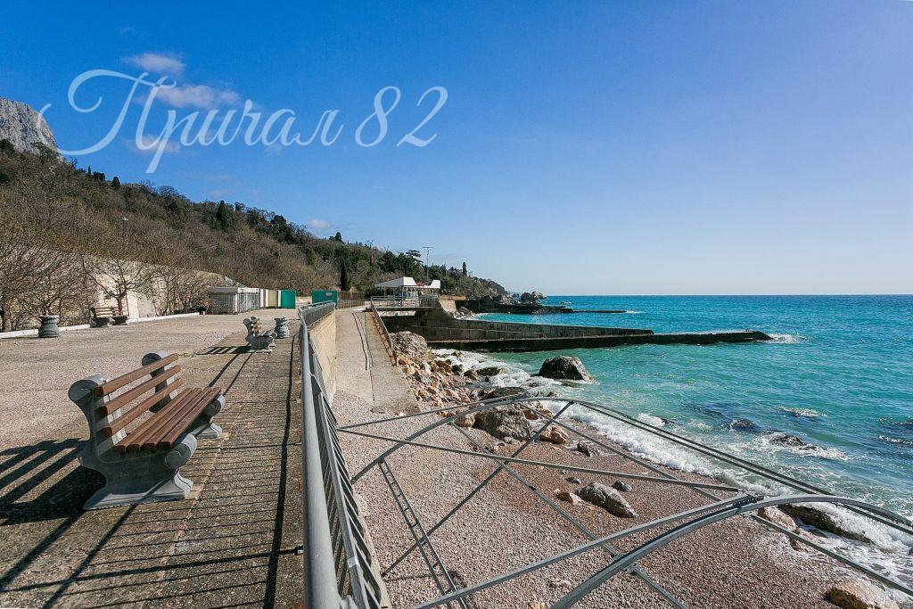 Форос, пгт. Санаторное, ул. Южная 1