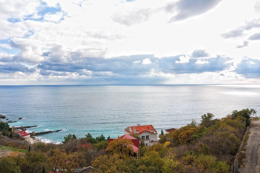 Форос, пгт. Санаторное, ул. Южная 1