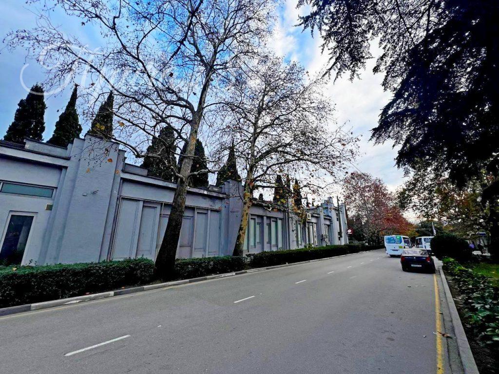 Ялта, ул. Киевская д. 1